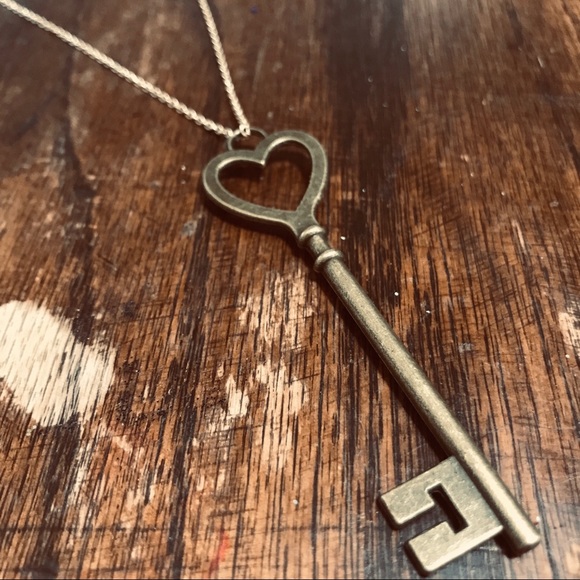 Hand Crafted Jewelry - Large Heart Skeleton Key Necklace